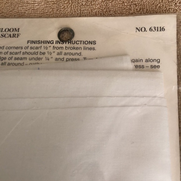 NEW Bucilla Special Edition Dresser Scarf Stamped Embroidery Kit Violet Bloom - Picture 5 of 6